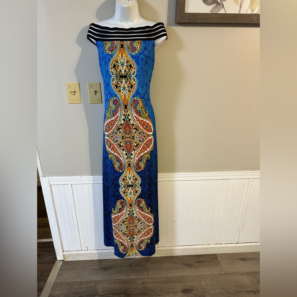 VENUS Blue and Multicolor Maxi Dress